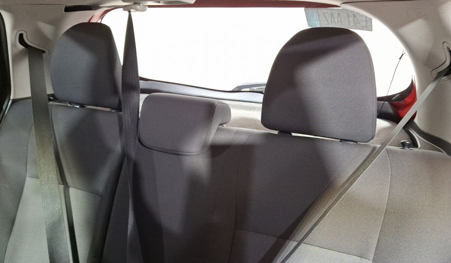 Toyota Yaris 1.5 PREMIUM AT 5PTAS Hatchback 2015