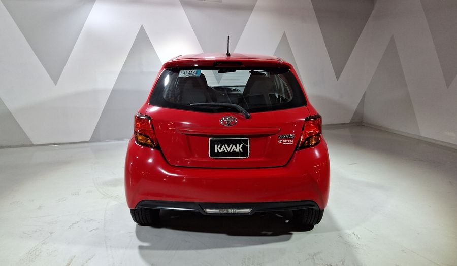 Toyota Yaris 1.5 PREMIUM AT 5PTAS Hatchback 2015