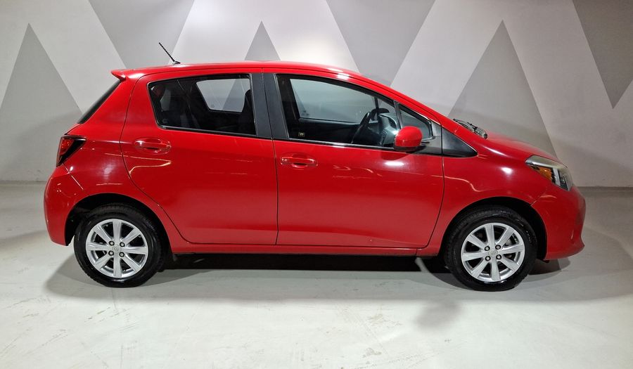 Toyota Yaris 1.5 PREMIUM AT 5PTAS Hatchback 2015