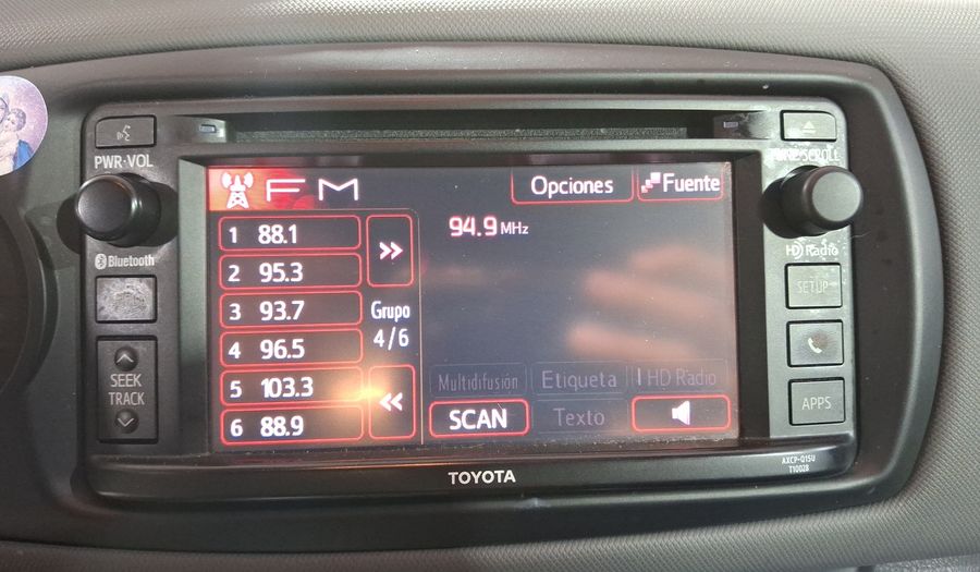 Toyota Yaris 1.5 PREMIUM AT 5PTAS Hatchback 2015