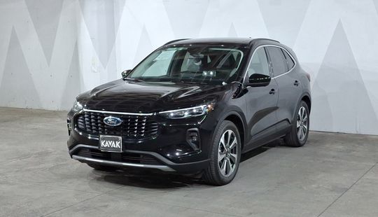 Ford • Escape