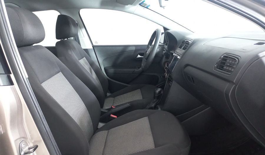 Volkswagen Vento 1.6 STARTLINE AUTO Sedan 2020