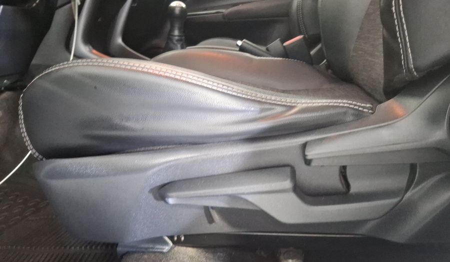 Toyota Yaris 1.5 S Sedan 2021