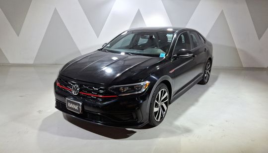 Volkswagen • Jetta