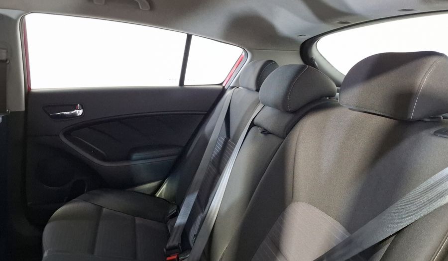 Kia Forte 2.0 EX AT Hatchback 2017