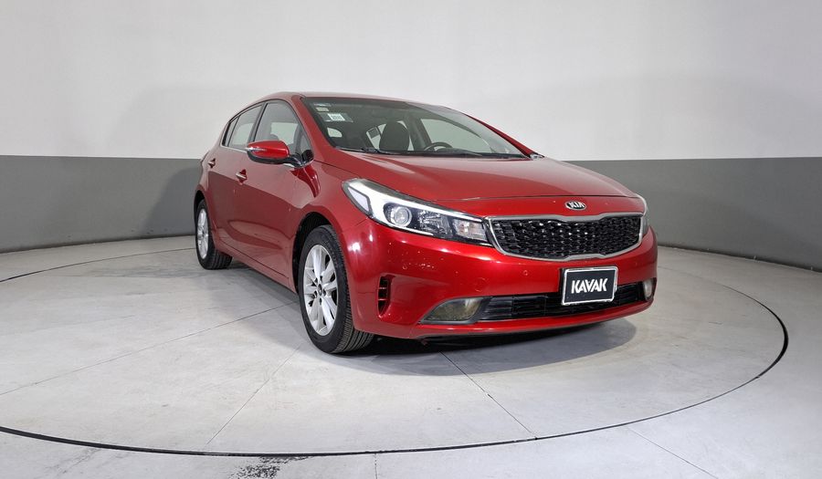 Kia Forte 2.0 EX AT Hatchback 2017