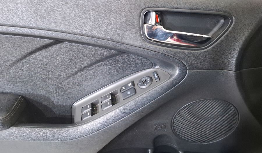 Kia Forte 2.0 EX AT Hatchback 2017