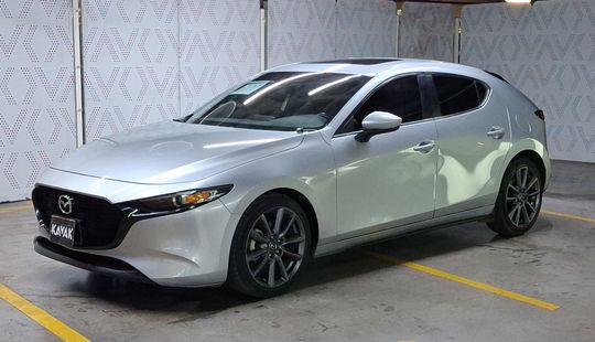 Mazda • Mazda 3
