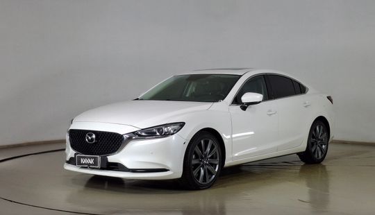 Mazda • Mazda 6