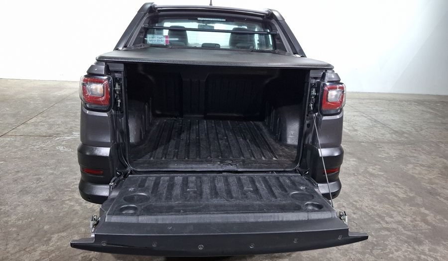 Ram 700 1.3 LARAMIE CREW CAB Pickup 2023