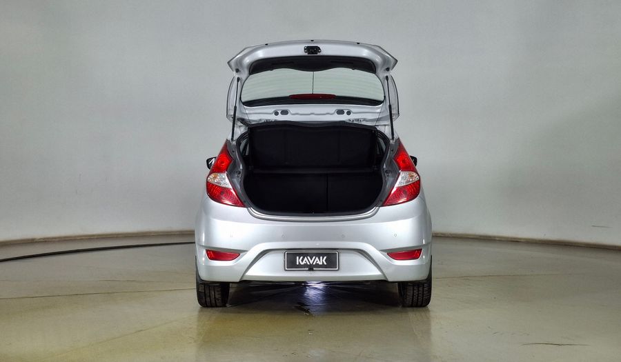 Hyundai Accent 1.6 RB GLS FULL Hatchback 2015