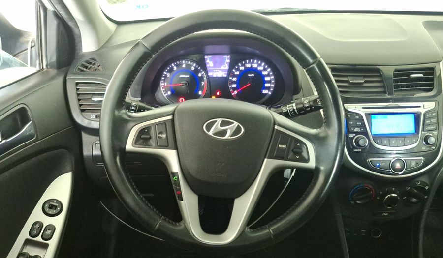 Hyundai Accent 1.6 RB GLS FULL Hatchback 2015