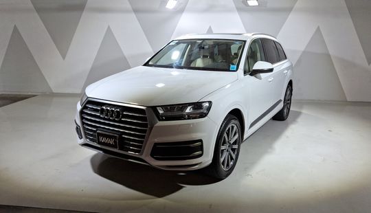 Audi • Q7