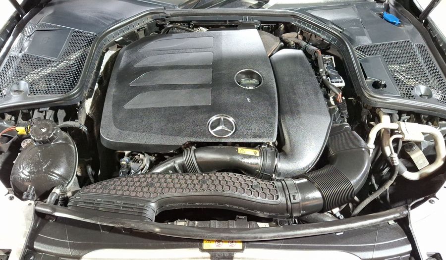 Mercedes Benz Clase C 2.0 200 EXCLUSIVE AUTO Sedan 2020