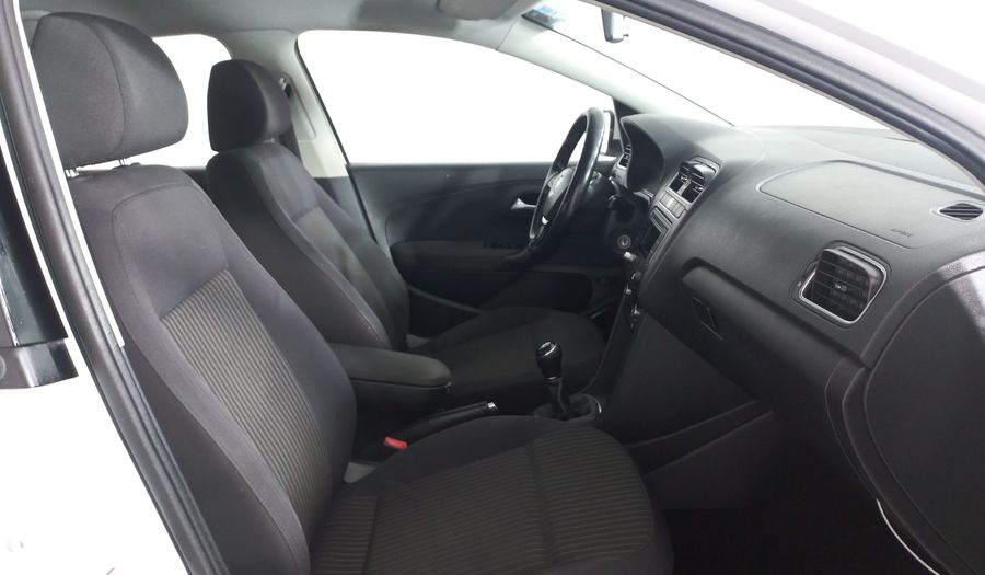 Volkswagen Vento 1.6 HIGHLINE TDI MT Sedan 2015