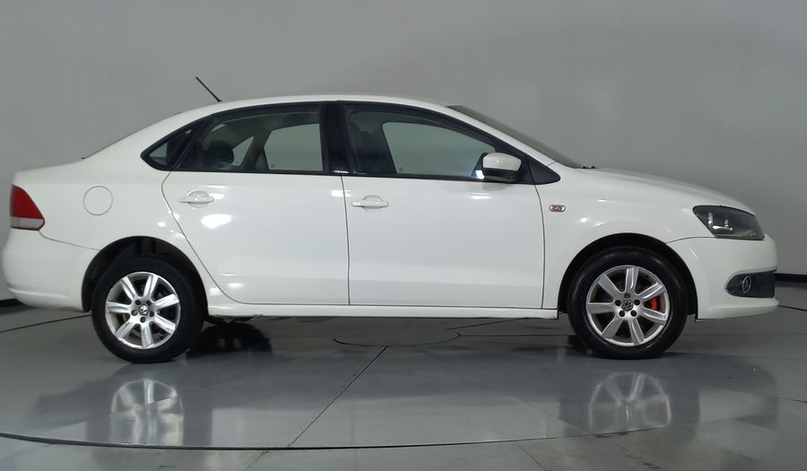 Volkswagen Vento 1.6 HIGHLINE TDI MT Sedan 2015