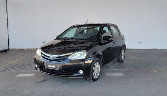 Toyota • Etios