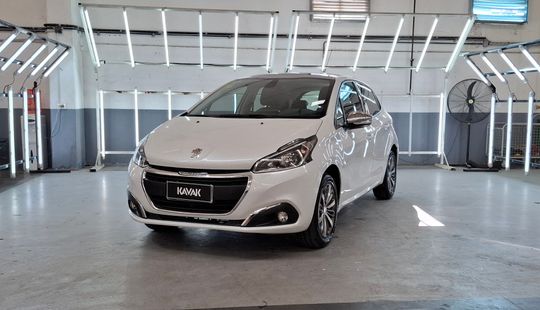 Peugeot • 208
