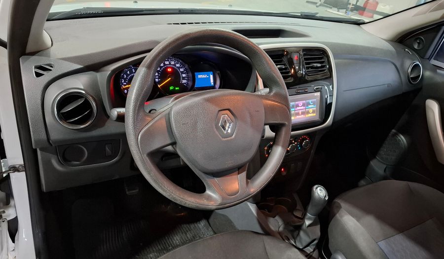 Renault Sandero 1.6 DYNAMIQUE Hatchback 2017