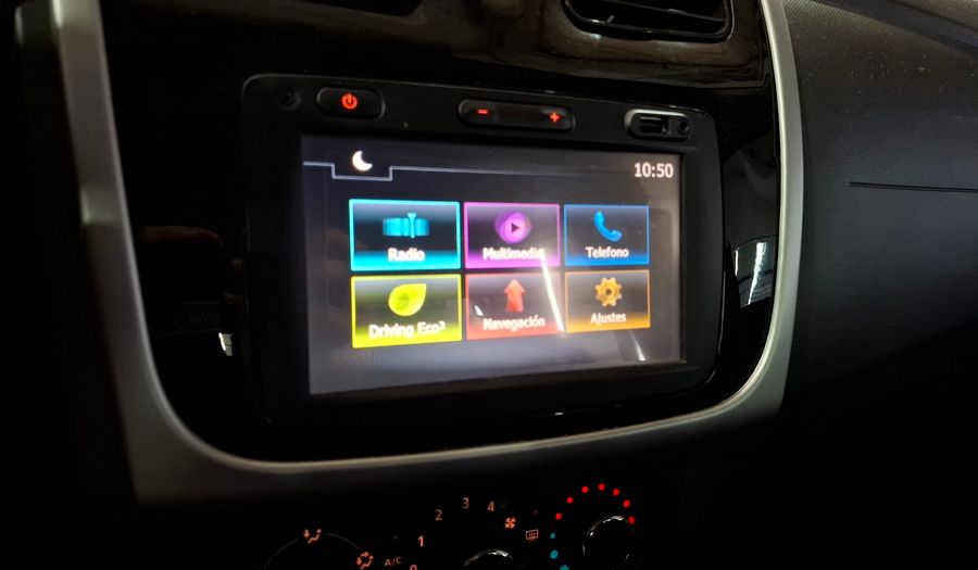 Renault Sandero 1.6 DYNAMIQUE Hatchback 2017