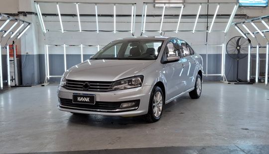 Volkswagen • Polo
