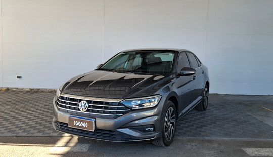Volkswagen • Vento