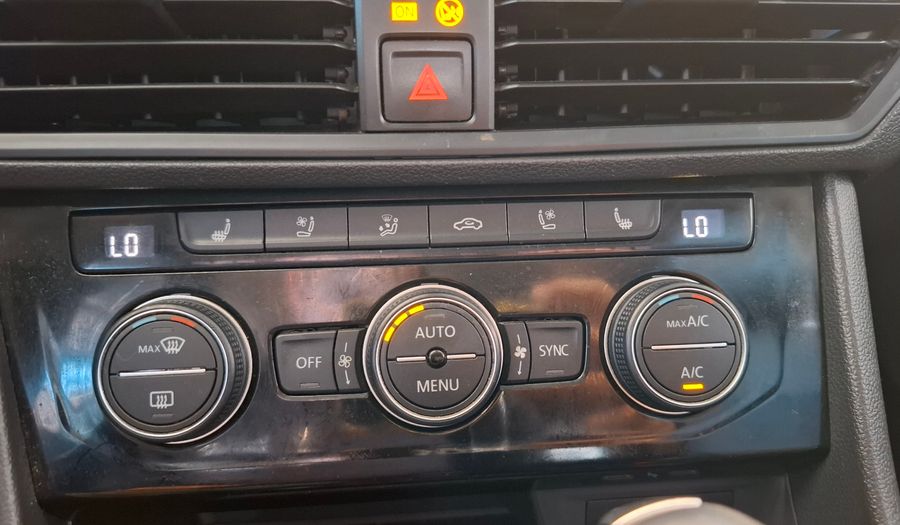 Volkswagen Vento 1.4 TSI HIGHLINE 250 AUTO Sedan 2021