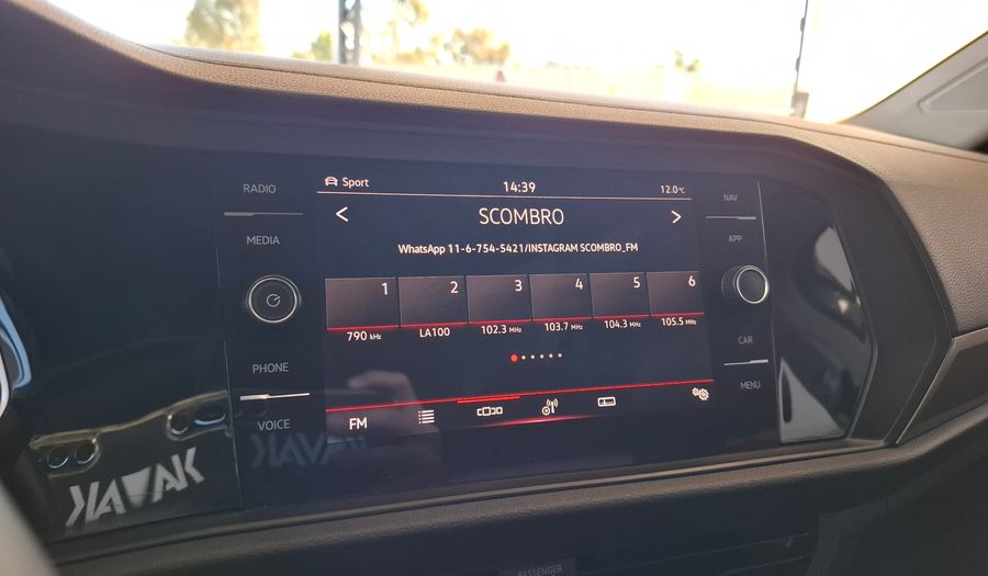Volkswagen Vento 1.4 TSI HIGHLINE 250 AUTO Sedan 2021