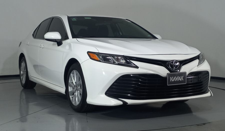 Toyota Camry 2.5 LE AUTO Sedan 2020