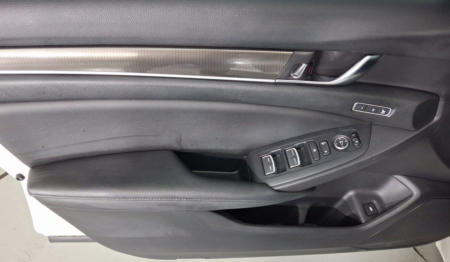 Honda Accord 2.0 TOURING AUTO Sedan 2020