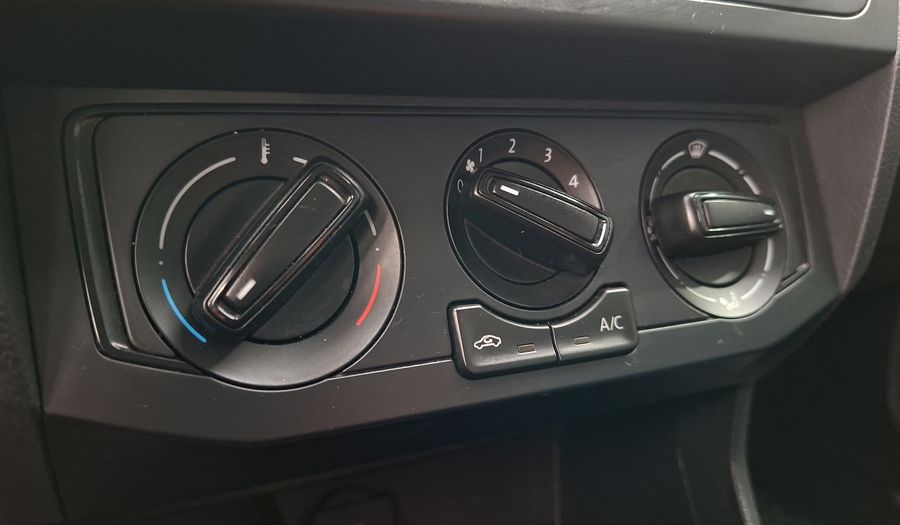 Volkswagen Voyage 1.6 TRENDLINE Sedan 2020