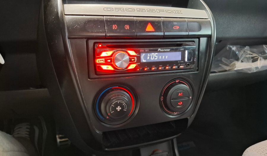 Volkswagen Crossfox CROSSFOX 1.6 COMFORTLINE Hatchback 2009
