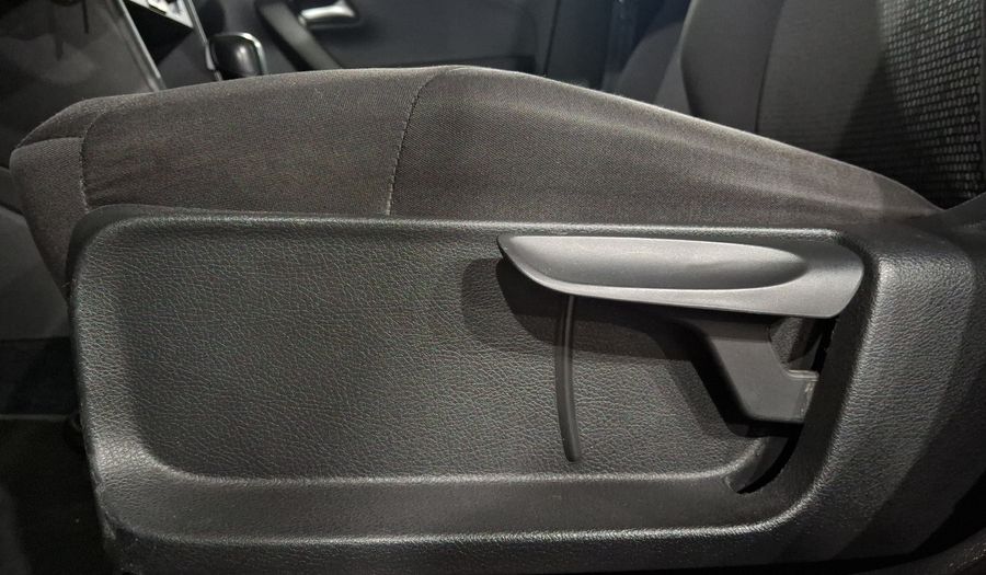 Volkswagen Polo 1.6 STARTLINE AUTO Hatchback 2020