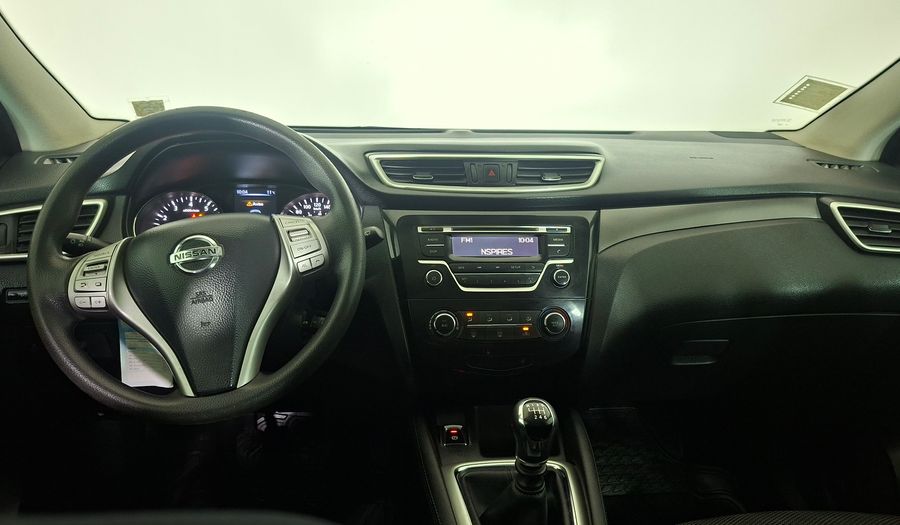 Nissan Qashqai 2.0 SENSE Hatchback 2015