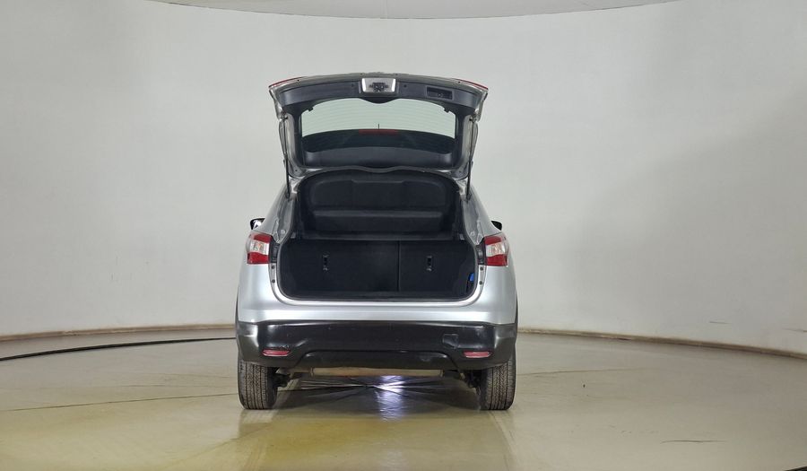 Nissan Qashqai 2.0 SENSE Hatchback 2015