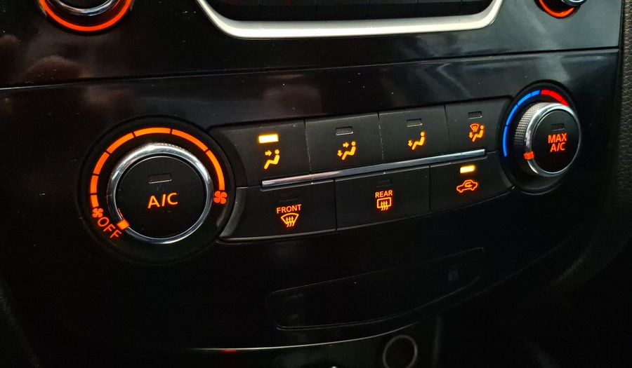 Nissan Qashqai 2.0 SENSE Hatchback 2015
