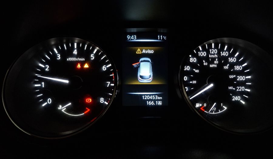 Nissan Qashqai 2.0 SENSE Hatchback 2015