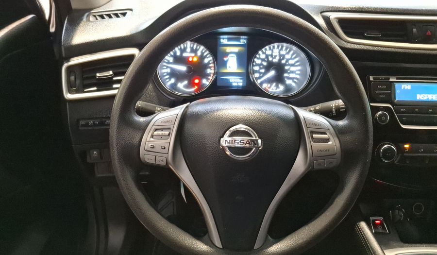 Nissan Qashqai 2.0 SENSE Hatchback 2015