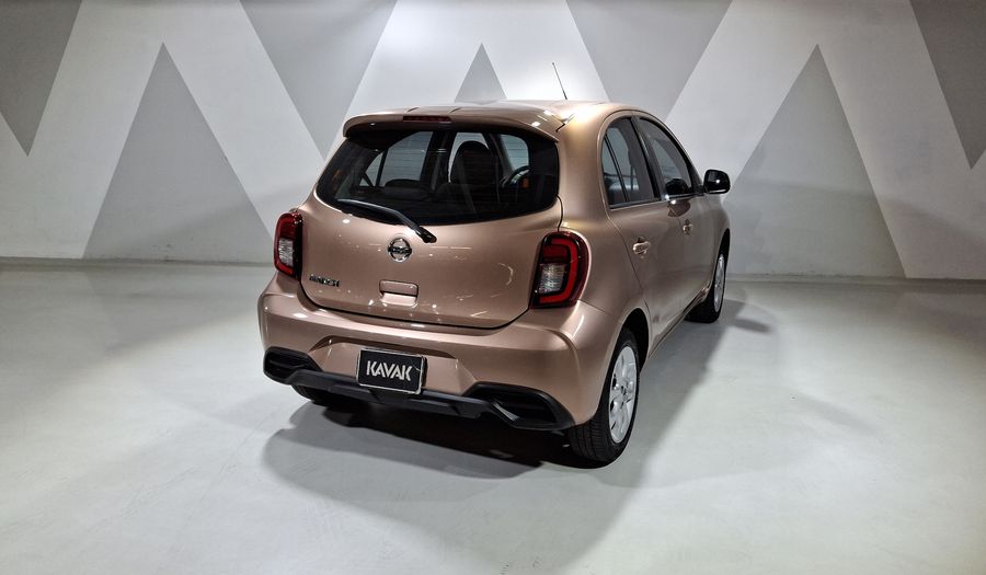 Nissan March 1.6 ADVANCE Hatchback 2021