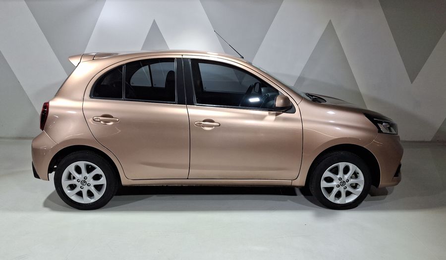 Nissan March 1.6 ADVANCE Hatchback 2021