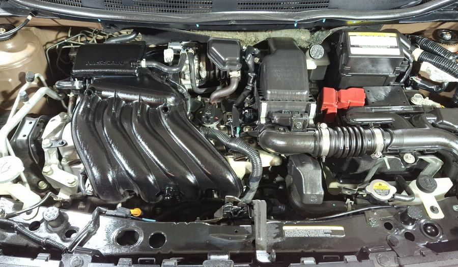 Nissan March 1.6 ADVANCE Hatchback 2021