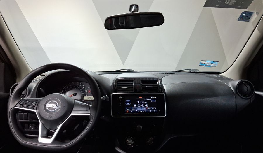 Nissan March 1.6 ADVANCE Hatchback 2021