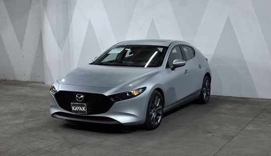 Mazda • Mazda 3