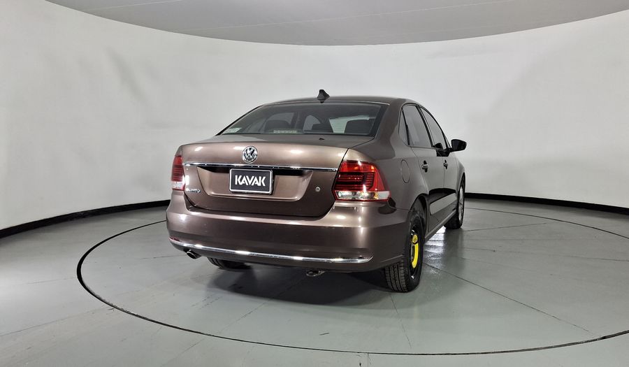 Volkswagen Vento 1.6 HIGHLINE STD. Sedan 2017