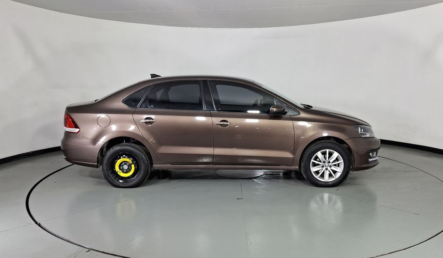 Volkswagen Vento 1.6 HIGHLINE STD. Sedan 2017