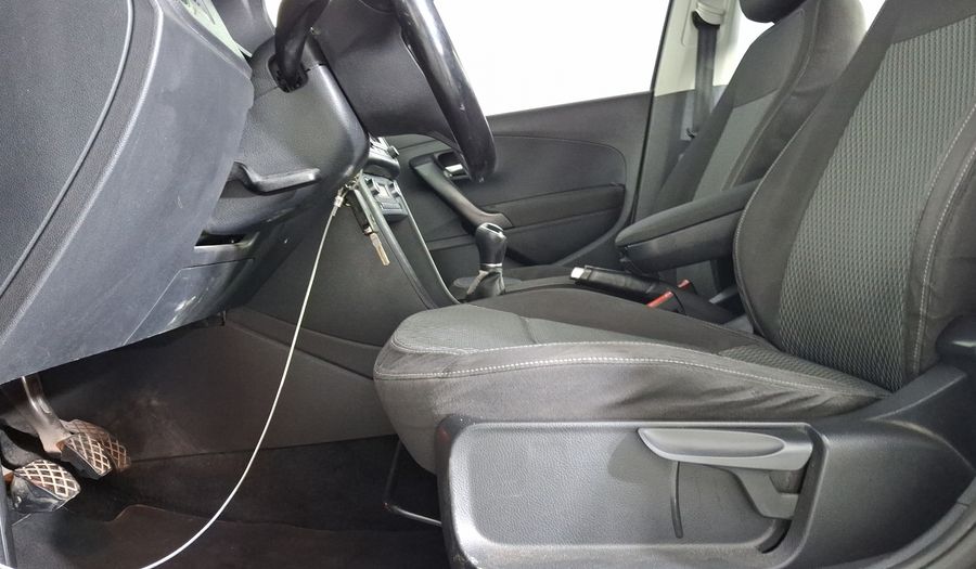 Volkswagen Vento 1.6 HIGHLINE STD. Sedan 2017