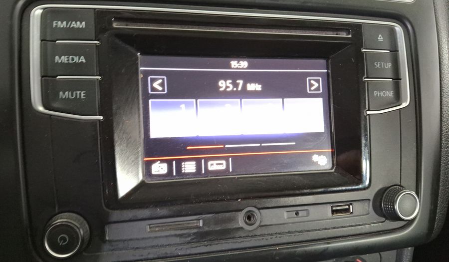 Volkswagen Vento 1.6 HIGHLINE STD. Sedan 2017