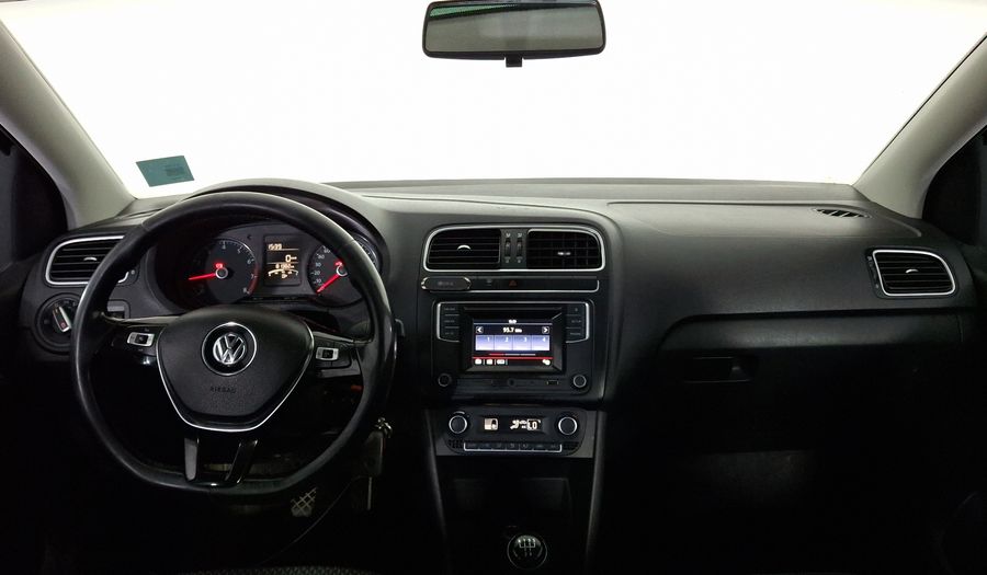 Volkswagen Vento 1.6 HIGHLINE STD. Sedan 2017