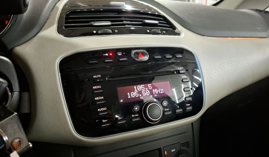Fiat Punto 1.6 16V ESSENCE 5P Hatchback 2013