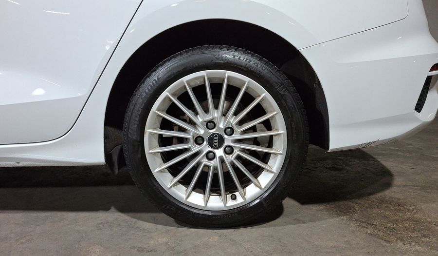 Audi A3 1.4 35 TFSI SELECT AUTO Sedan 2024